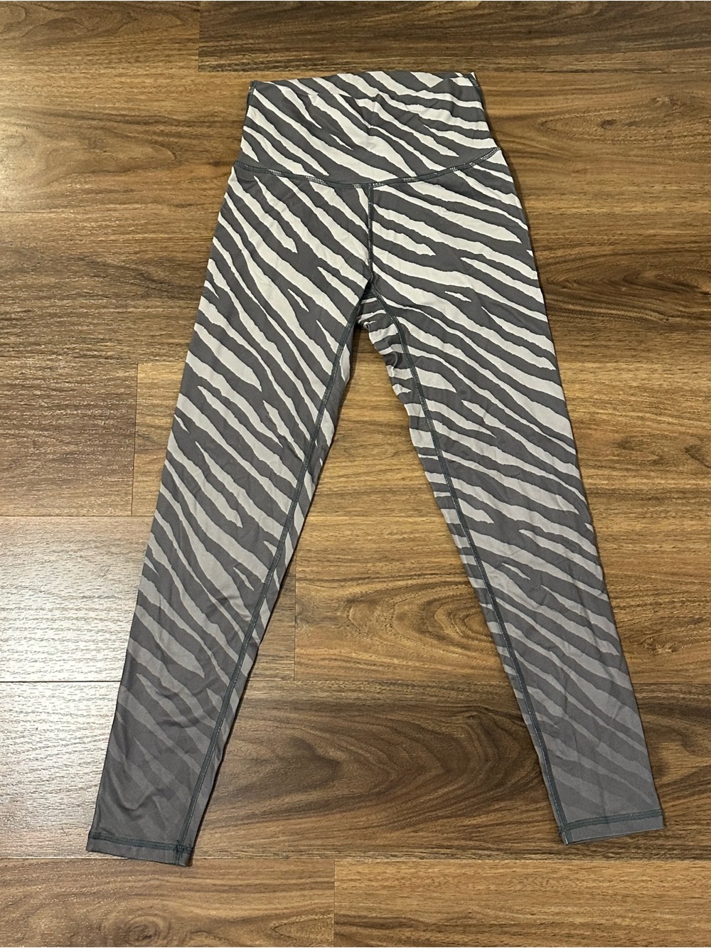 aerie Grey and White Zebra Print Kids Leggings